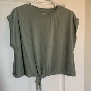 GAP Cropped Green T-Shirt
